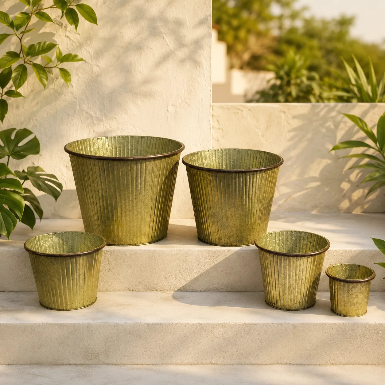 Round Planter Green Colour Set of 5