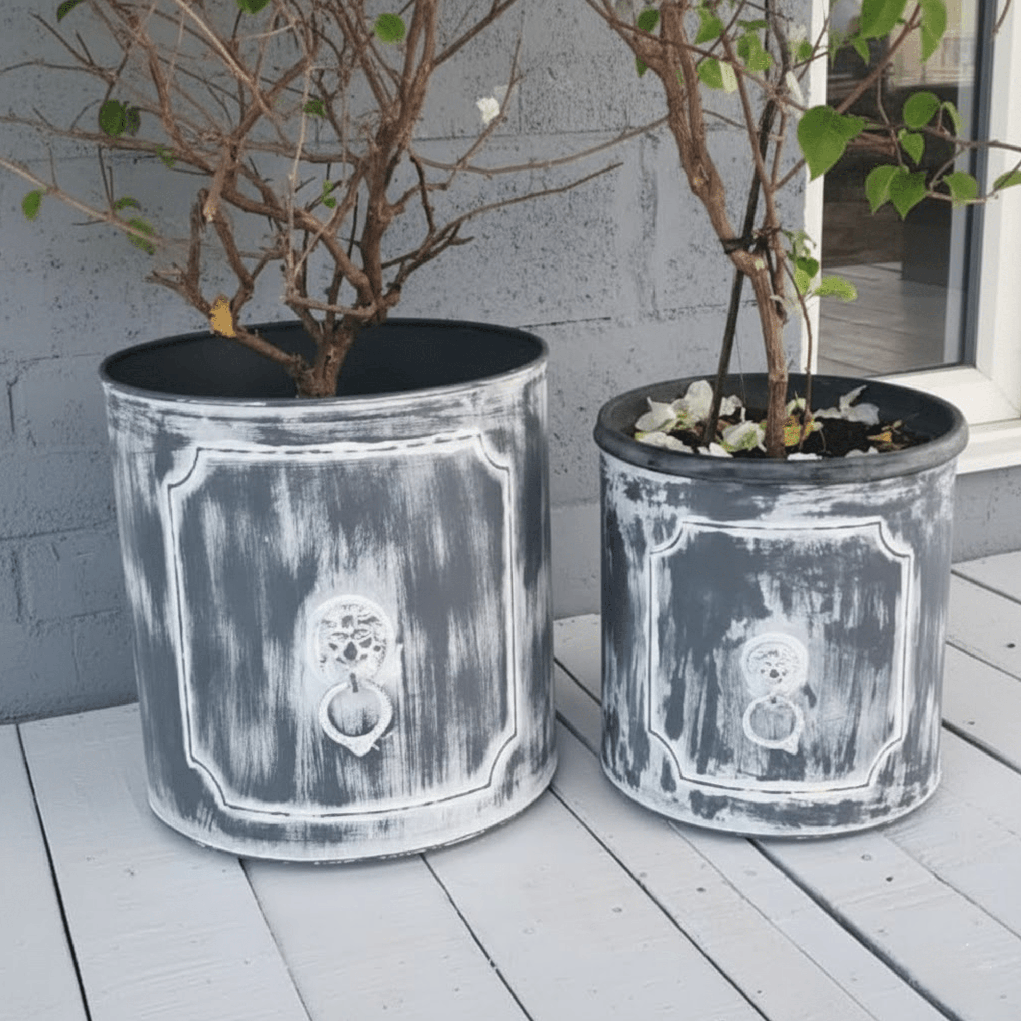 Regal Lion Planters ~ Set of 2