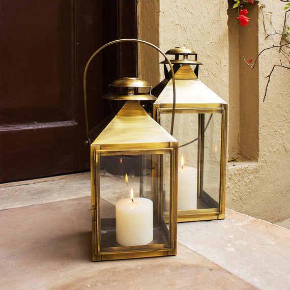 Lanterns & Oil Lamps