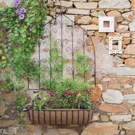 Hayracks – Earth Garden