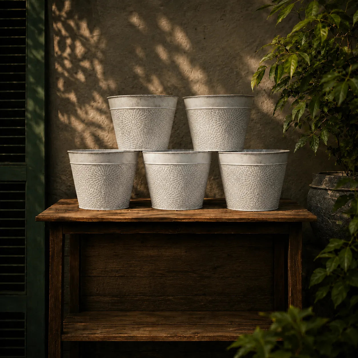Round Planter White Set of 5